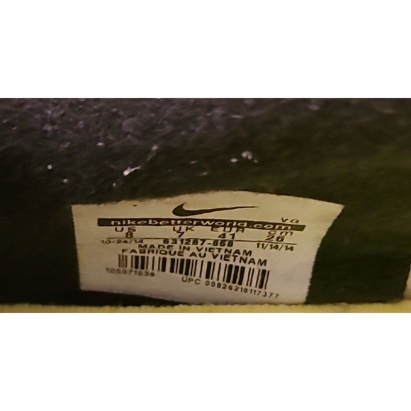 Nike Tiempo Low Top Soccer Cleats 631287-858 Mens Size 8 Yellow Orange Blue - Picture 7 of 8